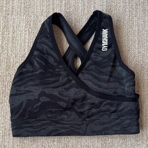 Gymshark Women’s Size S Adapt Animal Seamless Sports Bra Cross Back Performance
